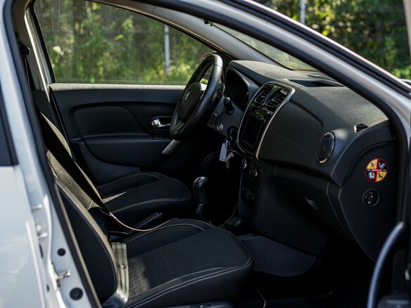 2014 Renault Sandero II, белый - вид 10
