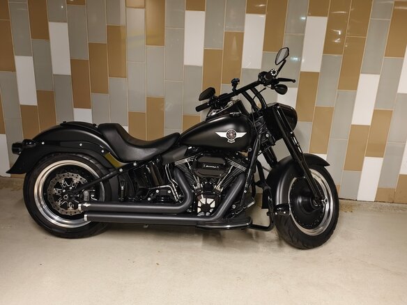 2016 Harley-Davidson Fat Boy, чёрный, 2250000 рублей