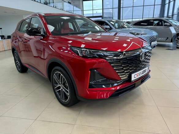 2025 Changan UNI-S I, красный, 3179900 рублей