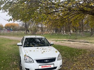 2015 Lada (ВАЗ) Priora I Рестайлинг, белый, 540000 рублей, вид 1