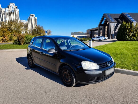 2007 Volkswagen Golf V, чёрный, 439000 рублей