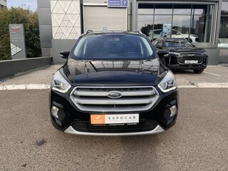 2018 Ford Kuga II Рестайлинг, чёрный, 1485000 рублей, вид 3