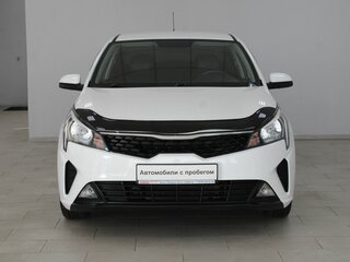 2021 Kia Rio IV Рестайлинг, белый, 1309900 рублей, вид 2