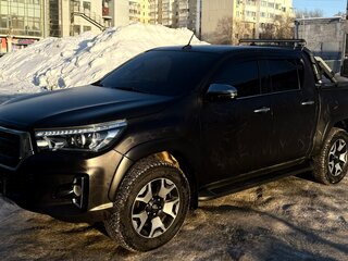 2018 Toyota Hilux VIII, чёрный, 3600000 рублей, вид 1