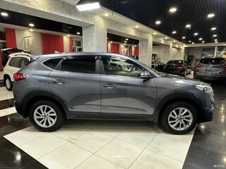 2017 Hyundai Tucson III, серый, 2295000 рублей, вид 4