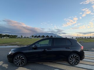 2020 Volkswagen Golf VIII, чёрный, 2050000 рублей, вид 5