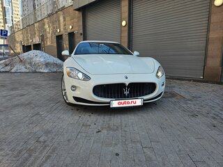 2009 Maserati GranTurismo I, белый, 5750000 рублей, вид 2