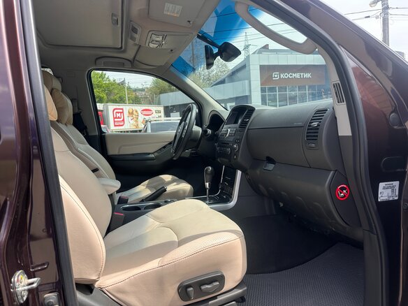 2011 Nissan Pathfinder III Рестайлинг, коричневый, 1850000 рублей - вид 8