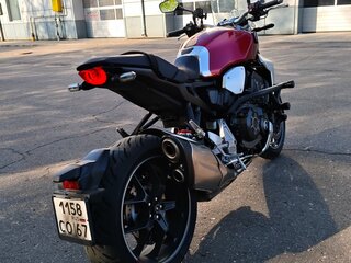 2019 Honda CB 1000R, красный, 950000 рублей, вид 4