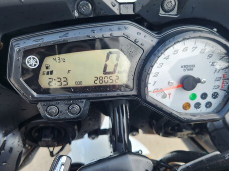 2012 Yamaha FZ8, белый, 600000 рублей, вид 2