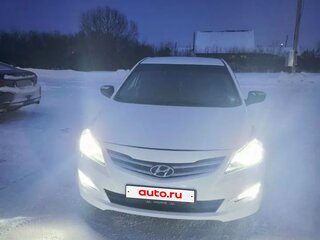 2011 Hyundai Solaris I, белый, 535000 рублей, вид 3