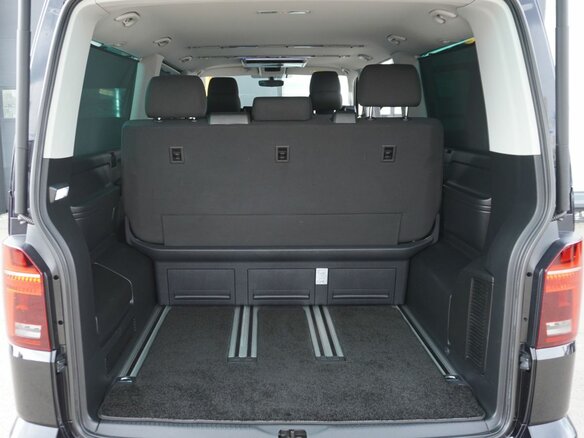 2021 Volkswagen Multivan Long T6 Рестайлинг, чёрный, 4945000 рублей - вид 9