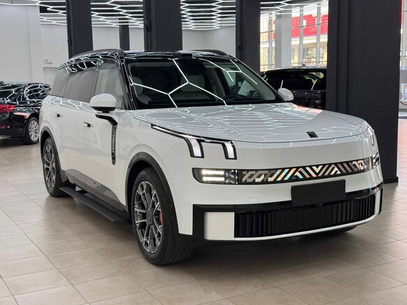 2026 Lynk & Co 900, белый, 9500000 рублей