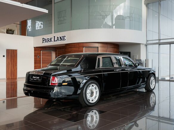 2006 Rolls-Royce Phantom Long VII, чёрный, 43500000 рублей - вид 1