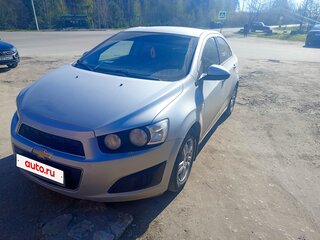 2012 Chevrolet Aveo II, серебристый, 680000 рублей, вид 2