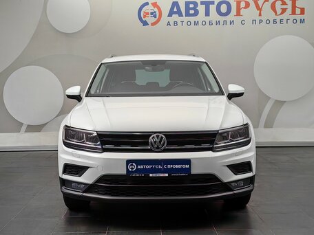 2018 Volkswagen Tiguan II, белый, 2455000 рублей, вид 3