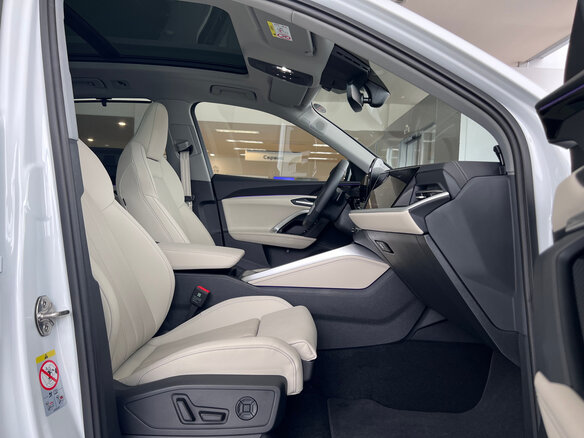 2025 Audi Q5 40 TFSI III (GU), белый, 9390000 рублей - вид 26