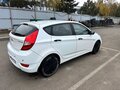 2013 Hyundai Solaris I, белый, 800000 рублей - вид 4