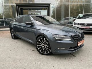2018 Skoda Superb III, серый, 2169000 рублей, вид 3