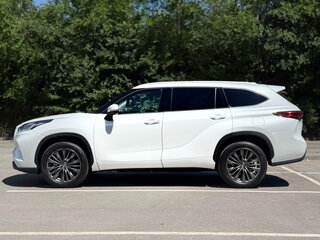 2026 Toyota Highlander IV (XU70), белый, 5440000 рублей, вид 5