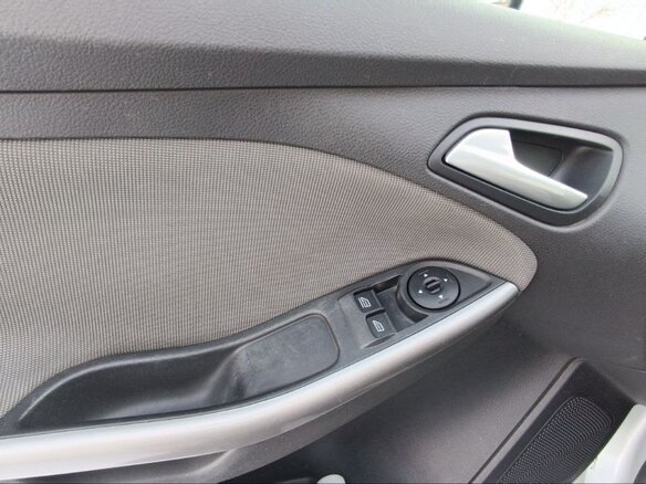 2012 Ford Focus III, серебристый, 700000 рублей - вид 10