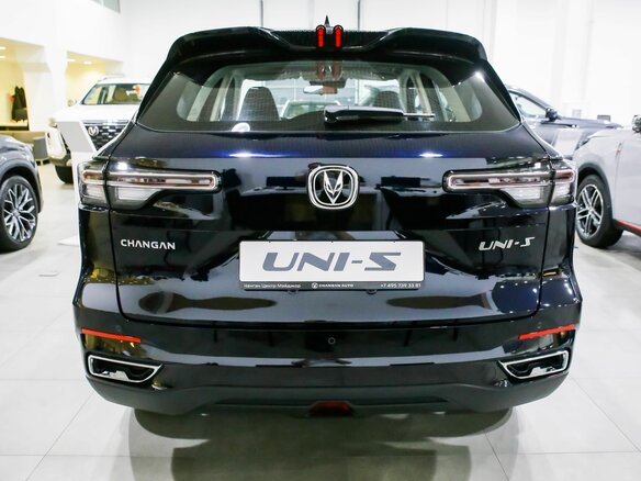 2025 Changan UNI-S I, чёрный - вид 3