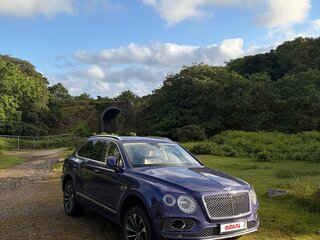 2016 Bentley Bentayga I, фиолетовый, 8105117 рублей, вид 3