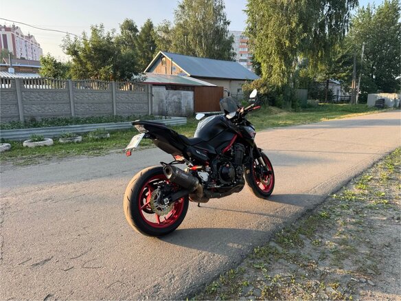 2021 Kawasaki Z 900, чёрный, 600000 рублей - вид 5