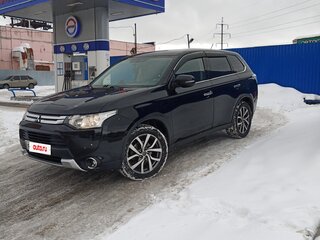 2014 Mitsubishi Outlander III Рестайлинг, чёрный, 1500000 рублей, вид 3