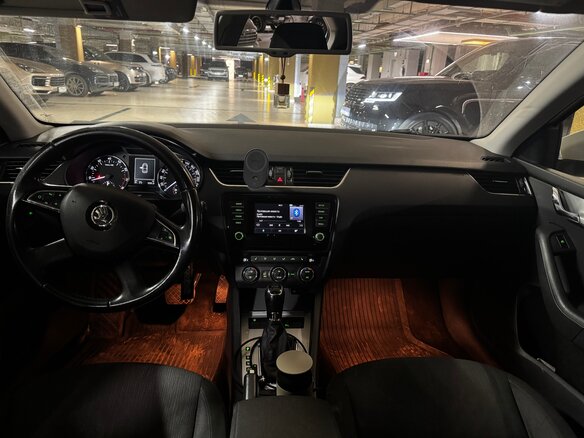 2013 Skoda Octavia III (A7), белый, 850000 рублей - вид 16