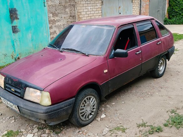2004 Иж 2126 «Ода», красный