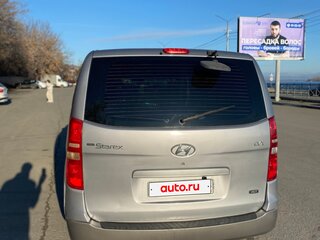 2013 Hyundai H-1 II, серебристый, 1770000 рублей, вид 2
