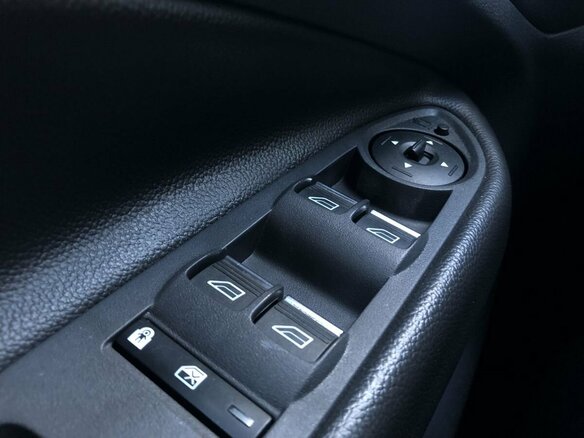 2018 Ford Kuga II Рестайлинг, серебристый - вид 12