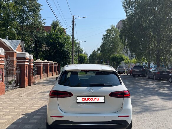 2019 Mercedes-Benz B-Класс 180 d III (W247), белый, 2400000 рублей - вид 3