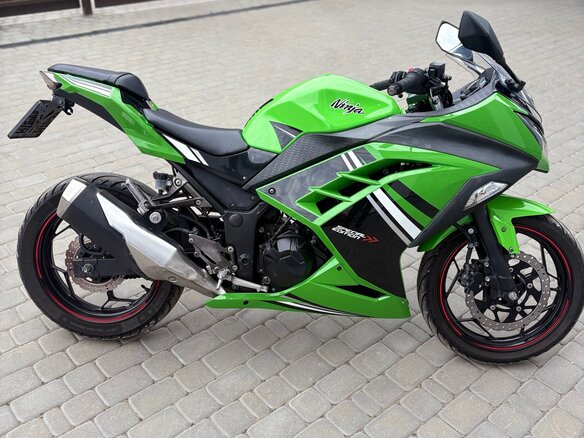 2014 Kawasaki Ninja 300, зелёный, 300000 рублей - вид 2