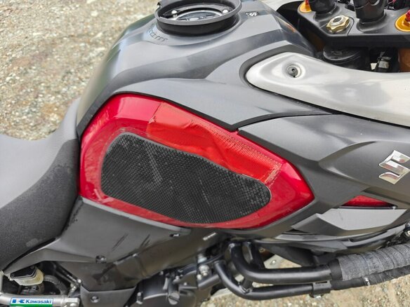 2017 Suzuki V-Strom 1000, красный, 700000 рублей - вид 1