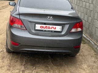 2011 Hyundai Solaris I, серебристый, 430000 рублей, вид 2
