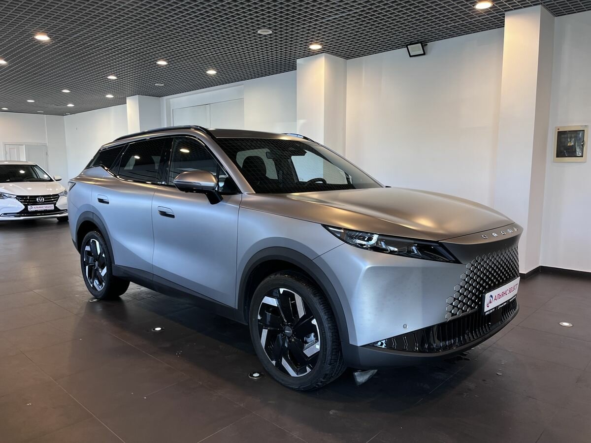 Открыть фотографии: Omoda C7