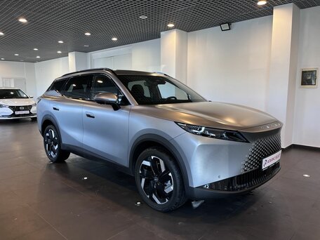 Omoda C7