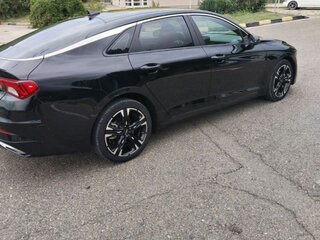 2023 Kia K5 III, чёрный, 2950000 рублей, вид 3