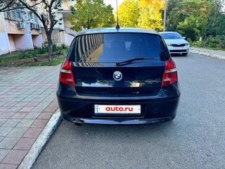 2010 BMW 1 серии 116i I (E81/E82/E87/E88) Рестайлинг, чёрный, 795000 рублей, вид 4