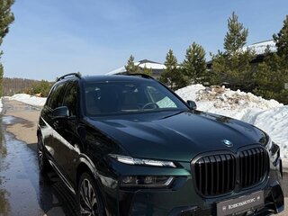 2025 BMW X7 40d I (G07) Рестайлинг, зелёный, 17500000 рублей, вид 3