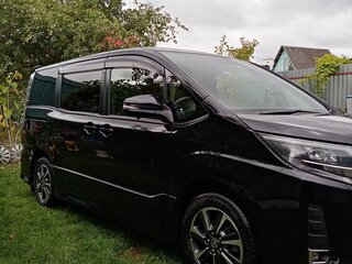 2019 Toyota Noah III (R80) Рестайлинг, чёрный, 2500000 рублей, вид 4