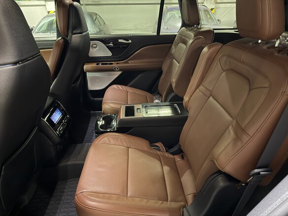 2024 Lincoln Aviator II, чёрный, 9500000 рублей - вид 12