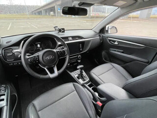 2021 Kia Rio X IV Рестайлинг, белый, 1600000 рублей, вид 1