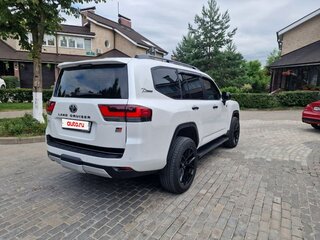 2021 Toyota Land Cruiser 300 Series, белый, 8000000 рублей, вид 5
