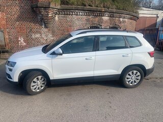 2021 Skoda Karoq I, белый, 1999999 рублей, вид 4