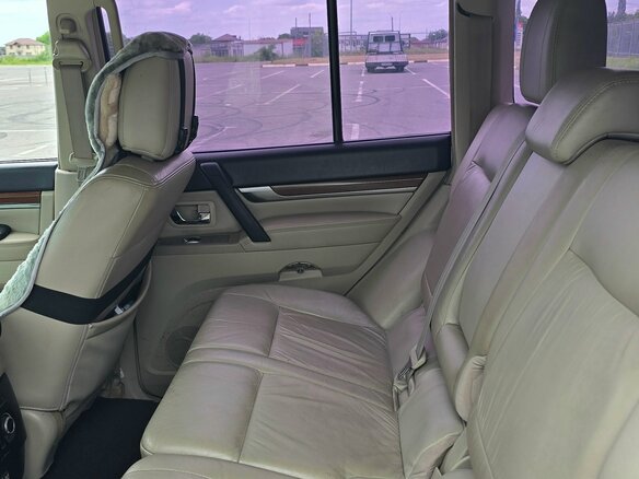2007 Mitsubishi Pajero IV, серебристый, 1900000 рублей - вид 14