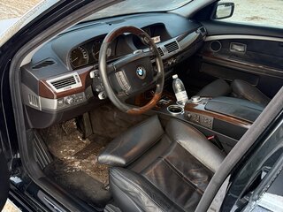 2005 BMW 7 серии 750i IV (E65/E66) Рестайлинг, чёрный, 1300000 рублей, вид 5