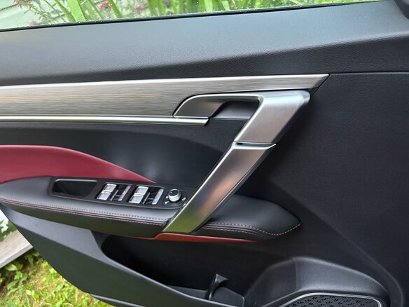 2021 Geely Coolray I, синий, 1580000 рублей - вид 11